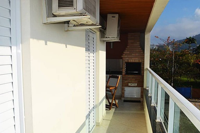 AF12: EXCELENTE LOCALIZAÇÃO, AR, PISCINA, COMPLETO