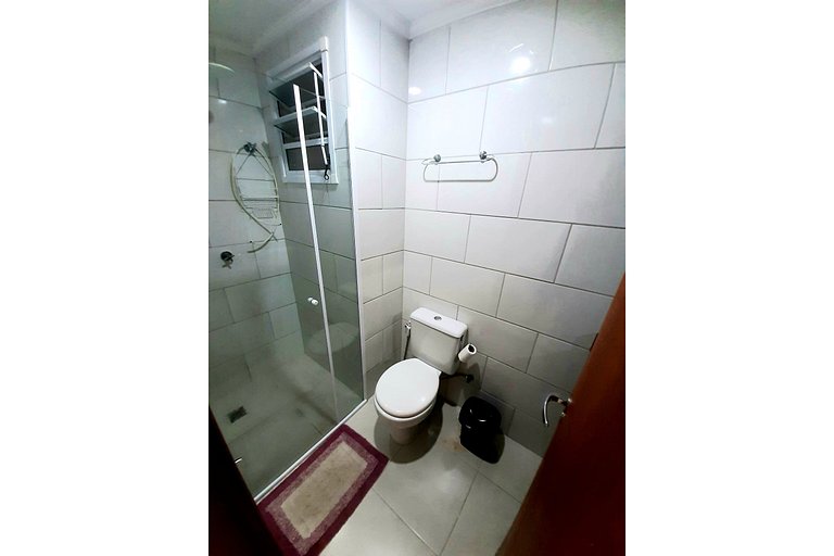 AF12: EXCELENTE LOCALIZAÇÃO, AR, PISCINA, COMPLETO