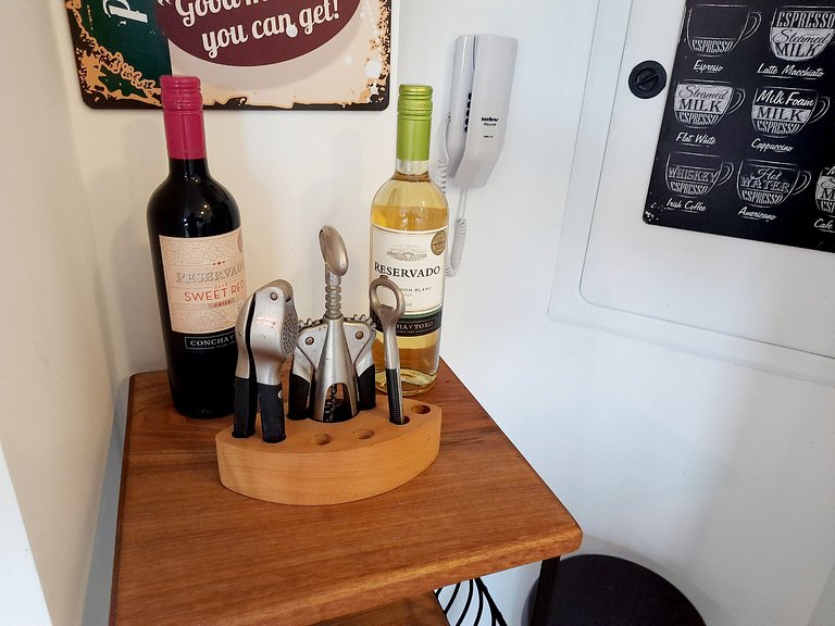 AF24: Decorado, bem localizado, piscina e WI-FI