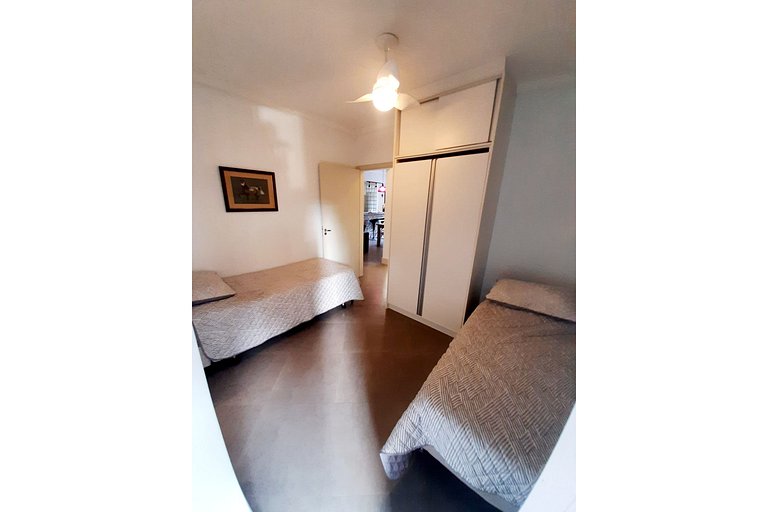 AF24: Decorado, bem localizado, piscina e WI-FI