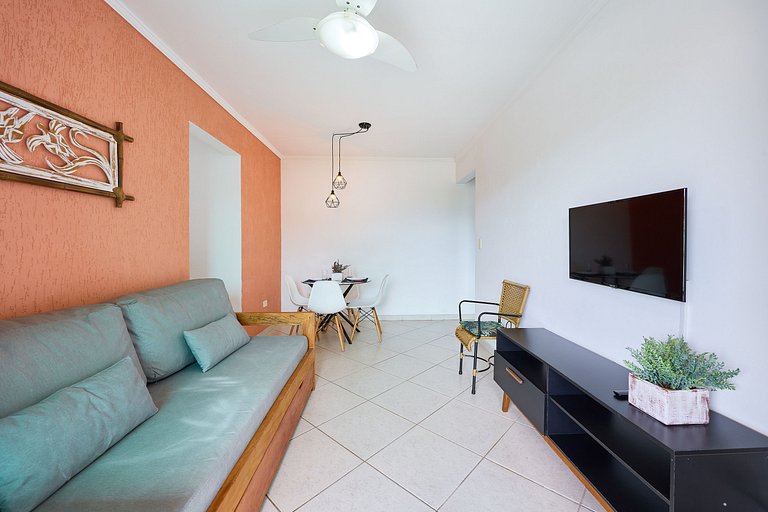 AF11: Perto das praias e comércio, piscina, ar, wi-fi, varan