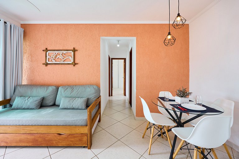 AF11: Perto das praias e comércio, piscina, ar, wi-fi, varan