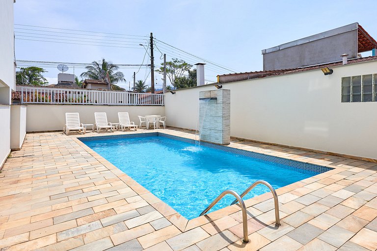 AF12: Bem localizado, completo, 2 vagas!