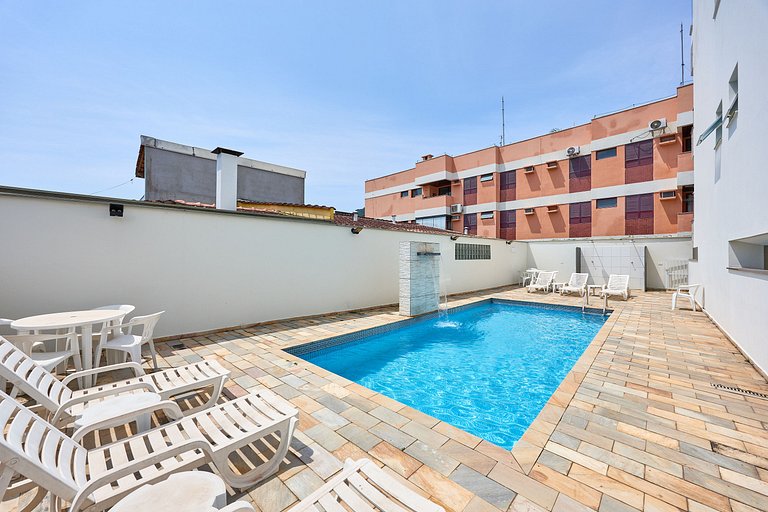 AF12: Bem localizado, completo, 2 vagas!