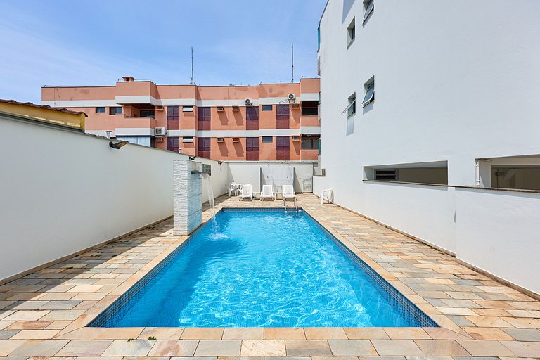 AF12: Bem localizado, completo, 2 vagas!