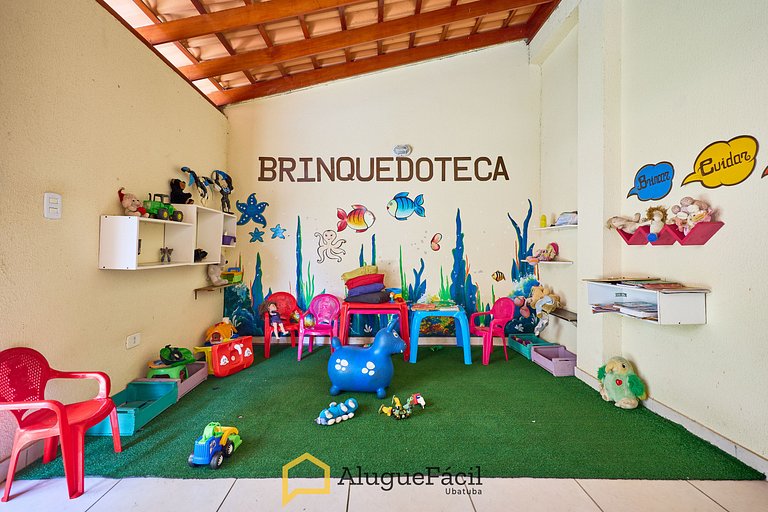 Af-70 Apartamento espaçoso com vista para o mar