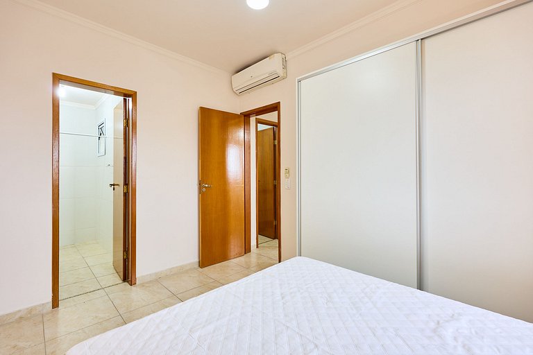 Af-70 Apartamento espaçoso com vista para o mar