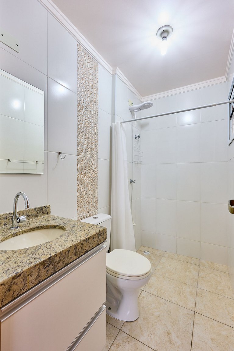 Af-70 Apartamento espaçoso com vista para o mar