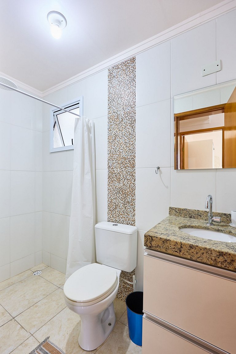 Af-70 Apartamento espaçoso com vista para o mar