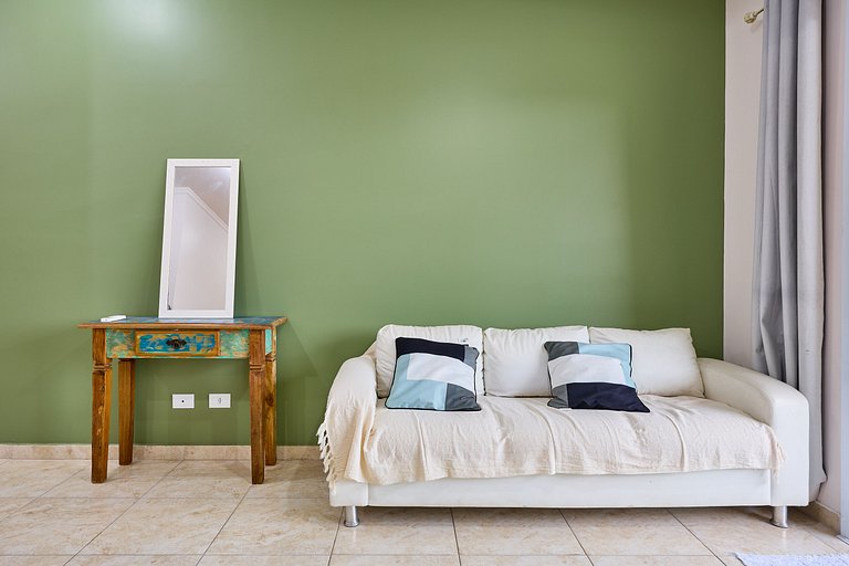 Af-70 Apartamento espaçoso com vista para o mar