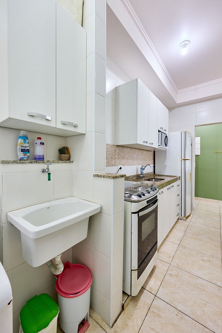 Af-70 Apartamento espaçoso com vista para o mar
