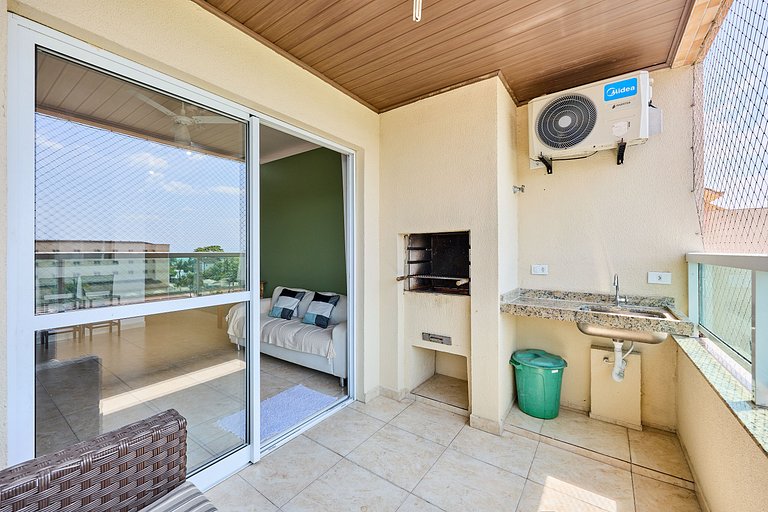 Af-70 Apartamento espaçoso com vista para o mar