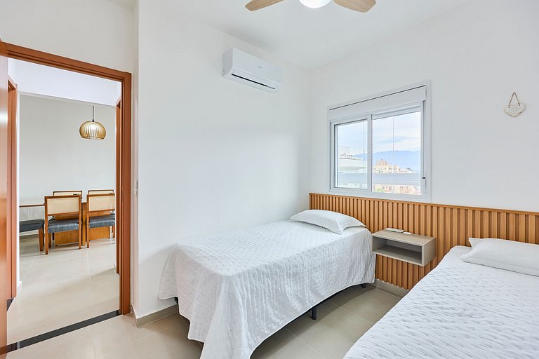 Itaguá: Apto Novo c/ Piscina, Varanda e Ar Cond.