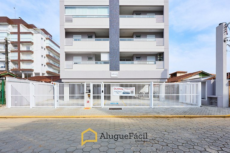 Itaguá: Apto Novo c/ Piscina, Varanda e Ar Cond.