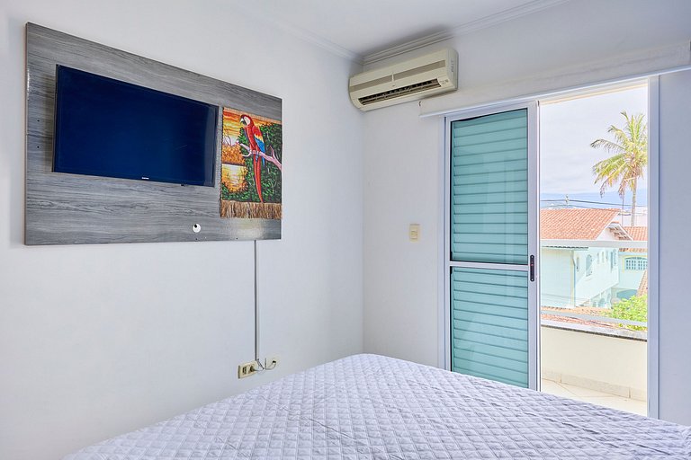 AF12: Bem localizado, completo, 2 vagas!