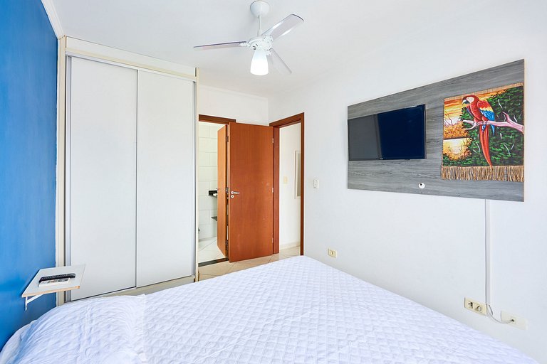 AF12: Bem localizado, completo, 2 vagas!