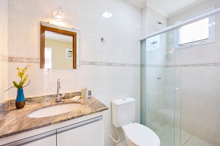 AF-81Praia Grande Ubatuba – Poucos passos da Praia