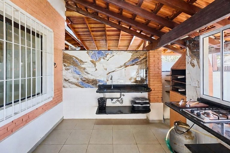 AF-67 Toninhas Pé na Areia com Ar e Piscina Casa A